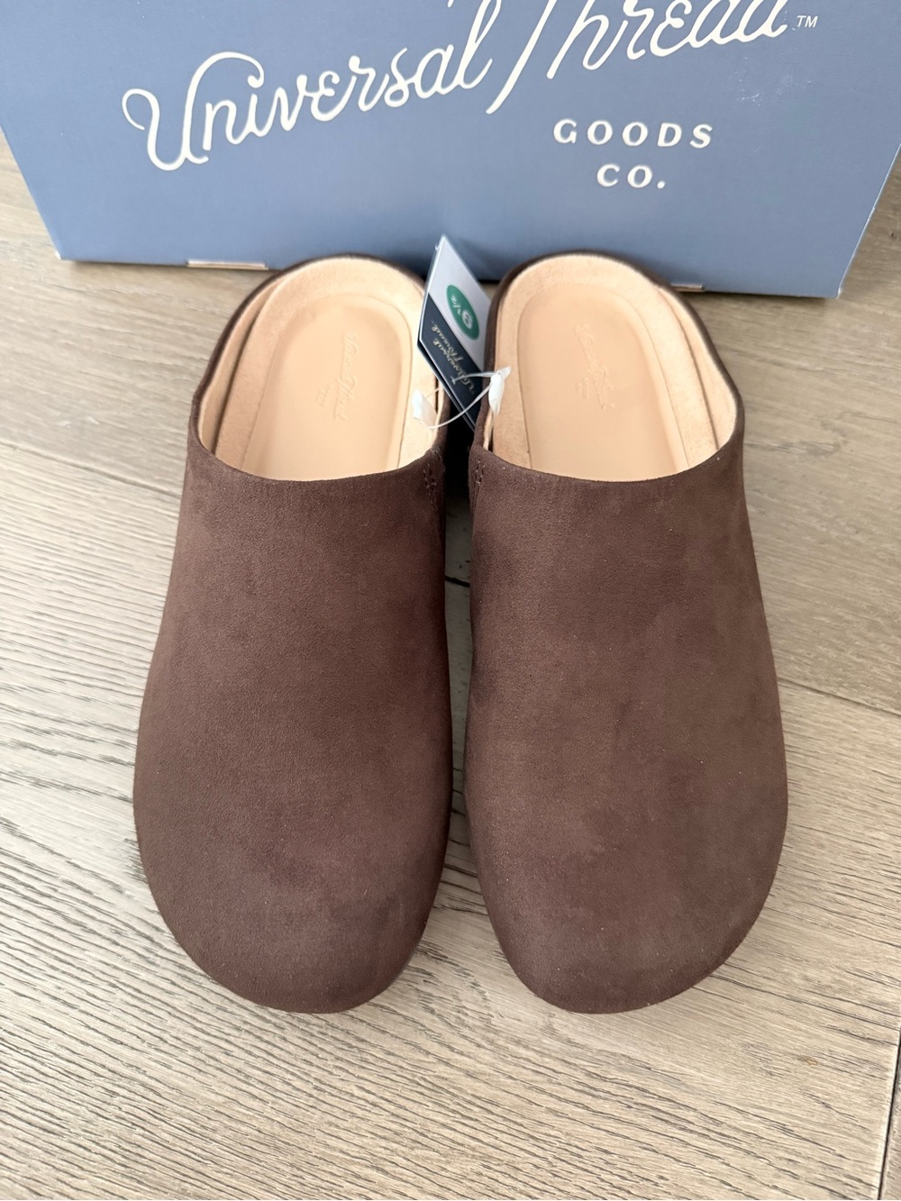 NWT Universal Thread Brooke Faux Suede Chocolate Brown Clogs Mules 9.5